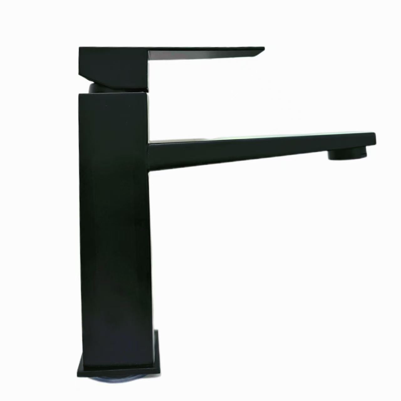 Gaya Minimalis Modern Frosted Hideung Square Basin Faucet